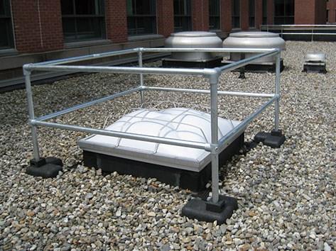 天窗隔離防護(hù)欄