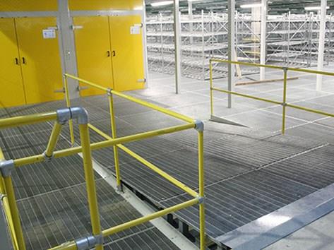 關于女兒墻護欄的相關內容